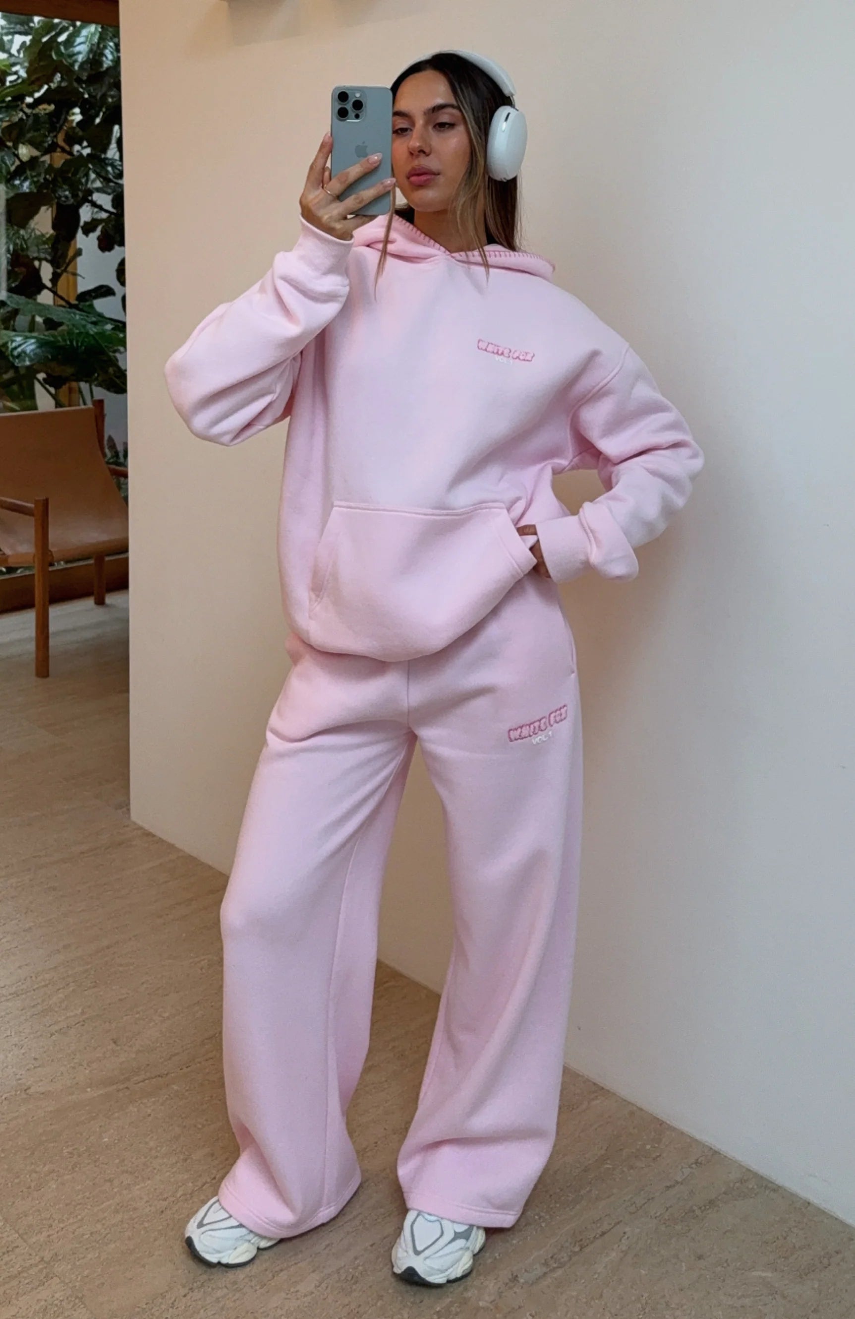 Vol. 1 Wide Leg Sweatpants Posy