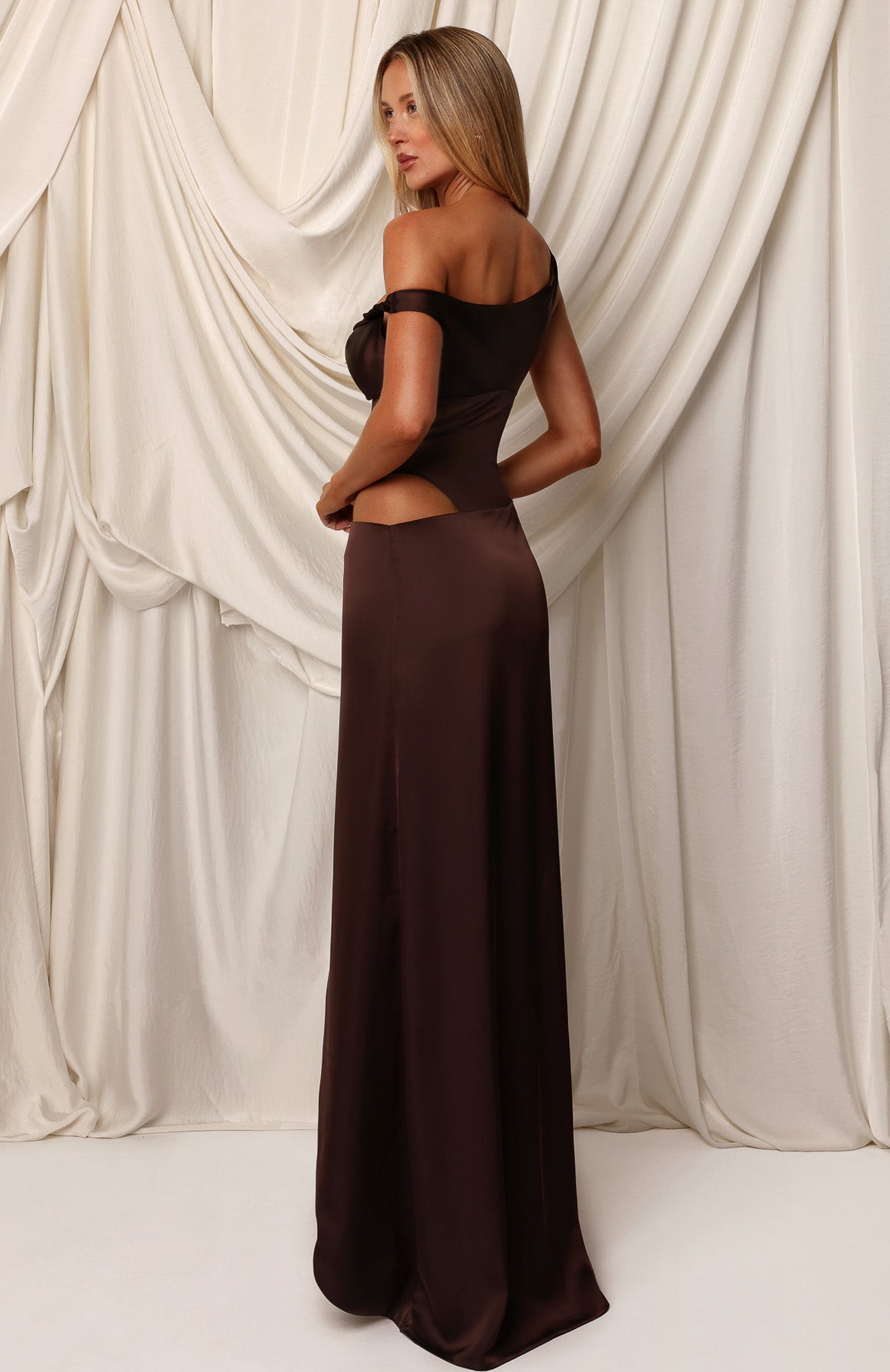 Forgotten Dreams Maxi Dress Chocolate
