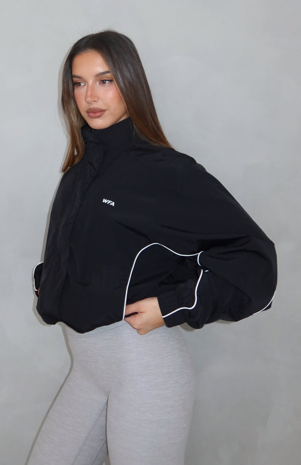 Guide Me Windbreaker Jacket Black
