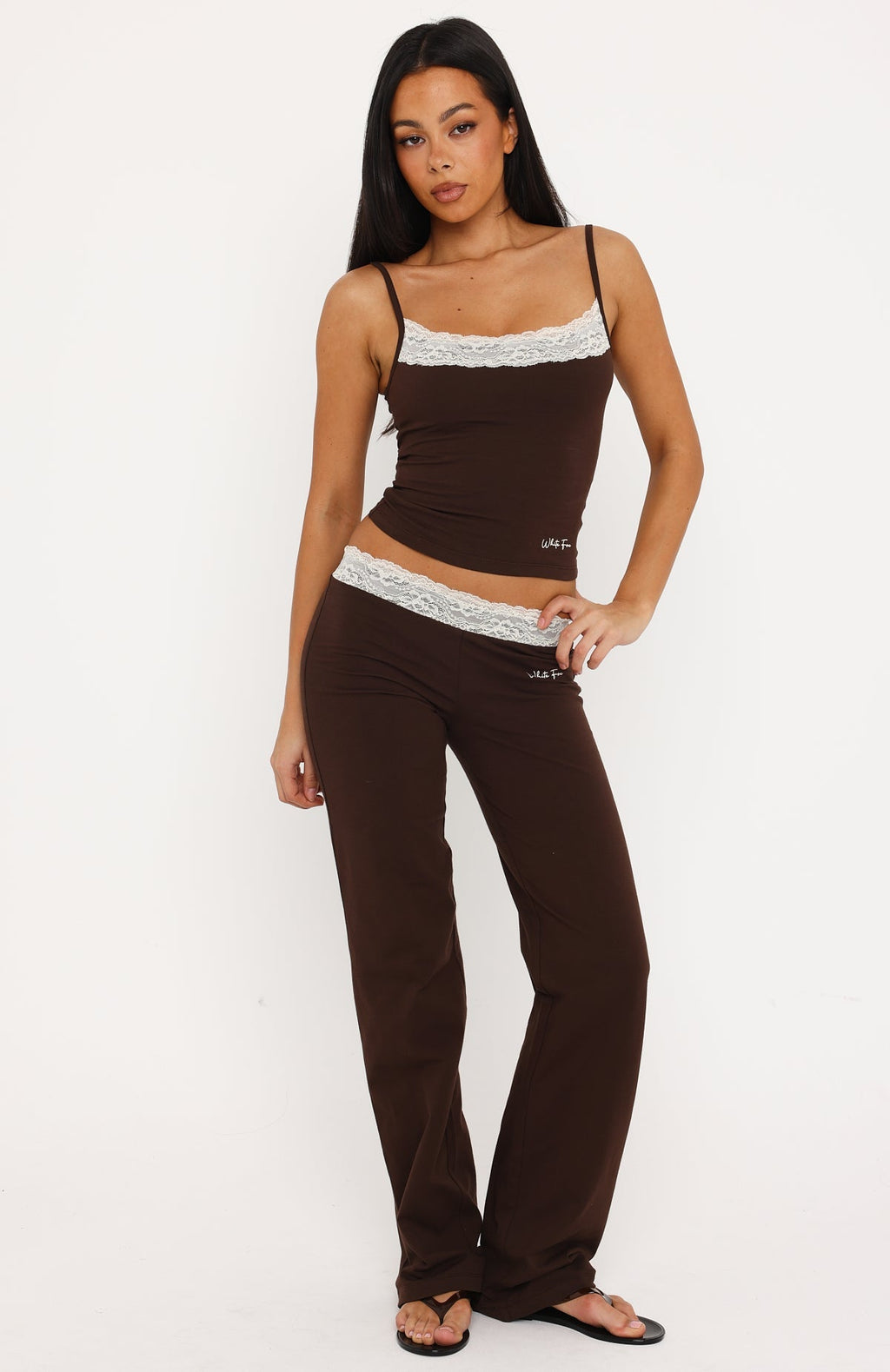 Tune In Singlet Chocolate