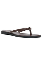 Breccan Thong Sandals Chocolate
