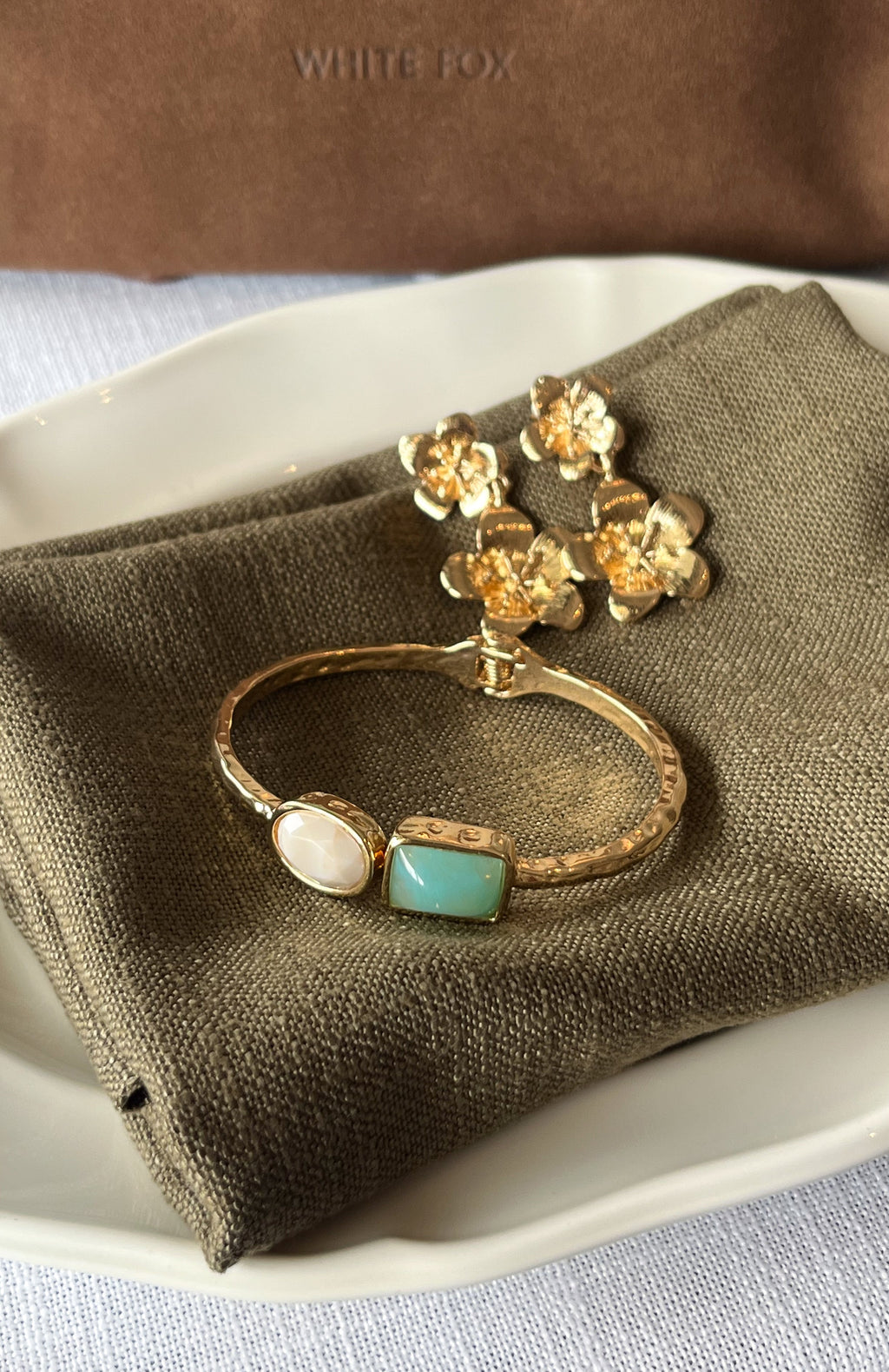 Osiris Bracelet Gold